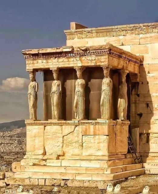 Unveiling the Majesty of the Erechtheion