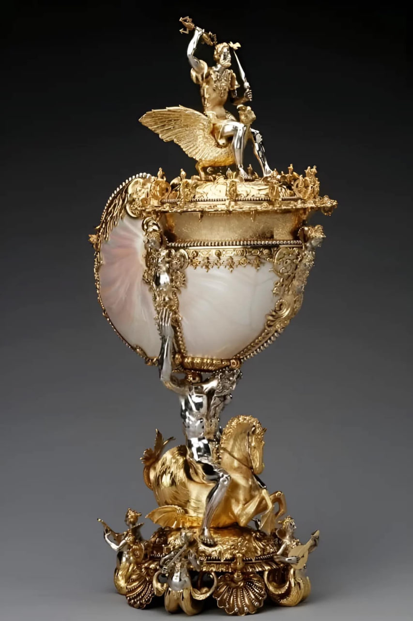 Unveiling the Magnificence of Nikolaus Schmidt's Nautilus Cup
