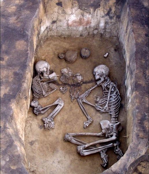 Unraveling the Eternal Embrace: The 3,500-Year-Old Mystery of Couples and Children