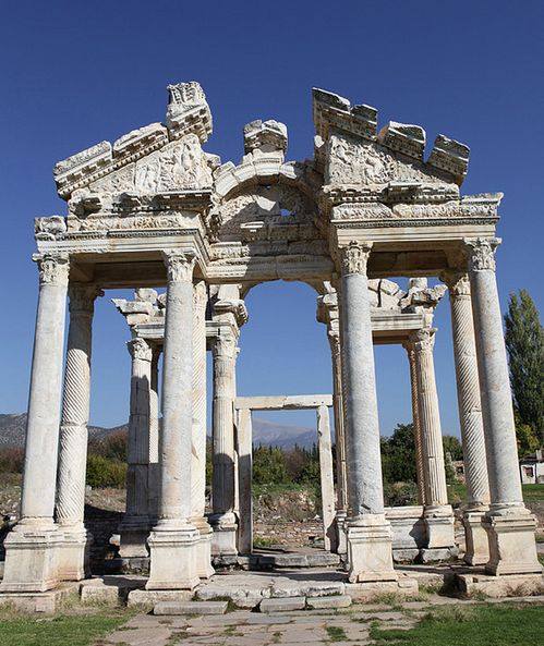 The Aphrodisias Tetrapylon: Gateway to Antiquity in Turkey