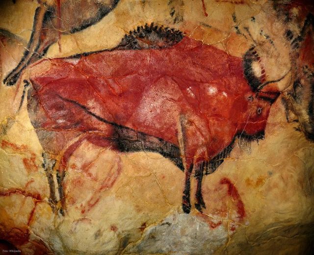 Altamira, cave in northern Spain famous for its magnificent prehistoric paintings and engravings