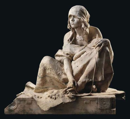 "La Filatrice Araba": A Masterpiece of Italian Sculpture by Enrico Astorri