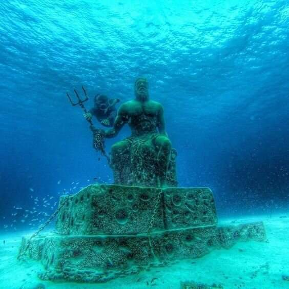 Delving into the Depths: The Underwater Statue of Poseidon off the Shores of San Andres, Colombia