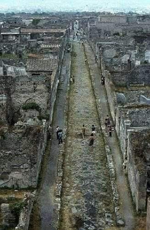 Pompeii in 1980: Rediscovering the Lost City