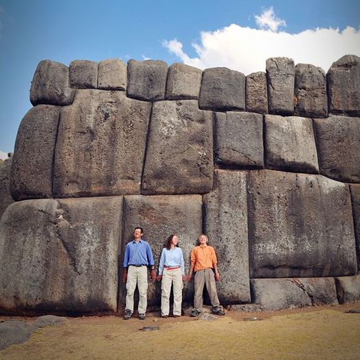 Sacsayhuamán: The Majestic Inca Fortress Above Cusco