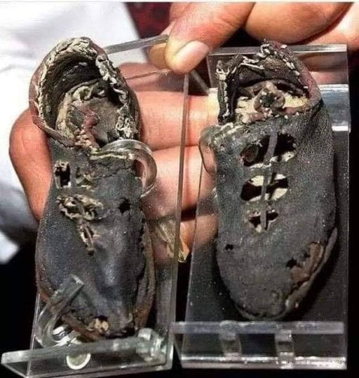 Stepping Through Time: The Discovery of 2000-Year-Old Children’s Shoes in Palmyra