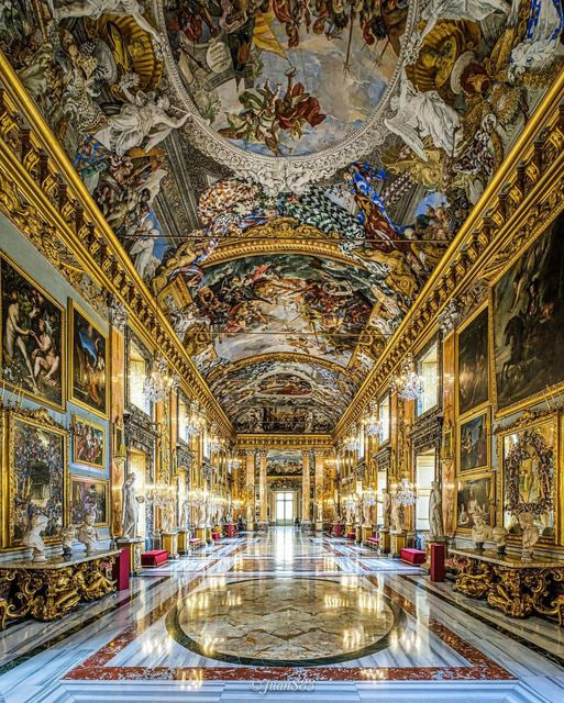 Splendor of the Colonna Gallery: A Testament to Baroque Artistry in Rome
