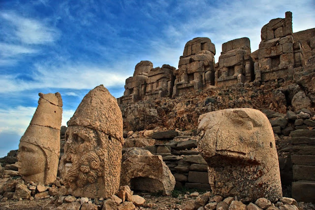 Nemrut: The Mountain of Gods and Ancient Statues