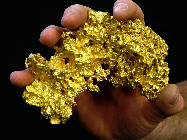 A Miners in Western Australia dug up over $10 million worth of gold in just four days