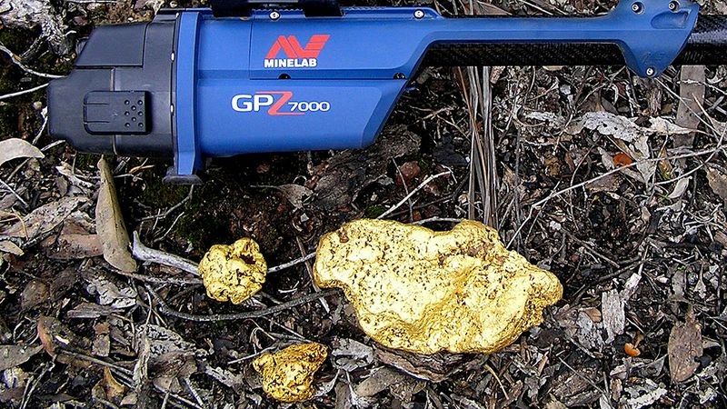 A massive 4.1KG gold nugget has been unearthed in central Victoria’s Golden Triangle, a historical region that once inspired Australia’s first Gold Rush period in the 1850s. 